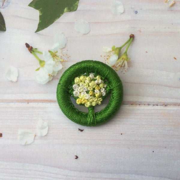 Dorset Button Posy Brooch