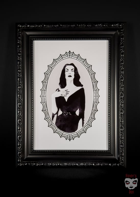 Scream Queen Of The Month: Vampira A5 Art Print