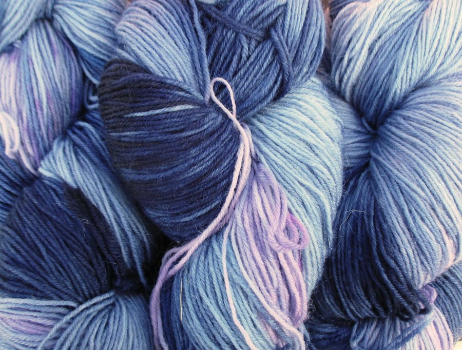 Hand-dyed Superwash 4PLY Sock Wool 100g Blues