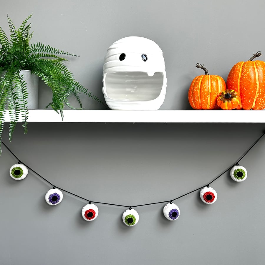 Jeepers Creepers Garland