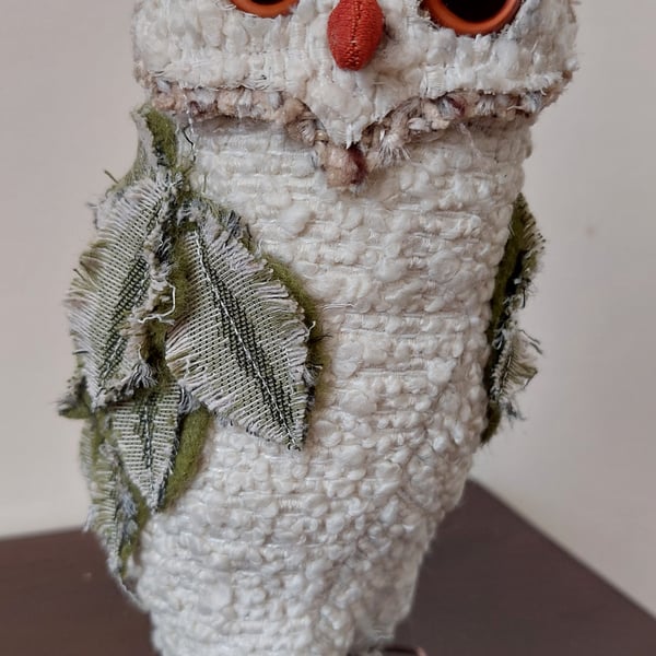 Owl soft sculpture ornament decoration 