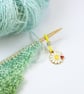 Daisy & Ladybird Enamel Needle Holder (Up to 4mm Needles) - Image 3