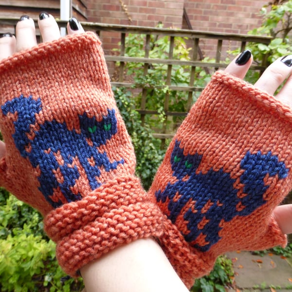 Knitting Pattern for Black Cat Fingerless Mittens