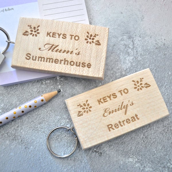 Personalised Wooden Summerhouse Keyring