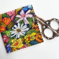 Flower sewing needle and pins case. 