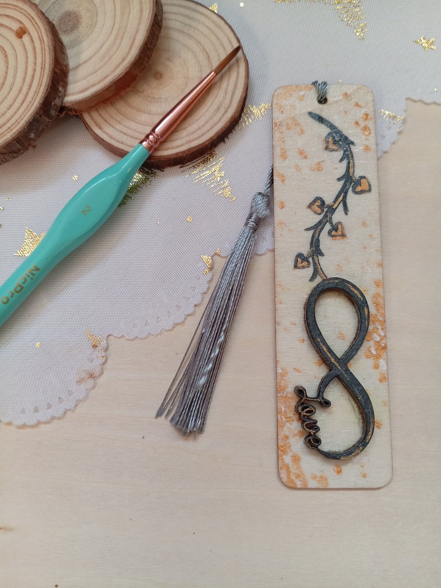 Simple love bookmark