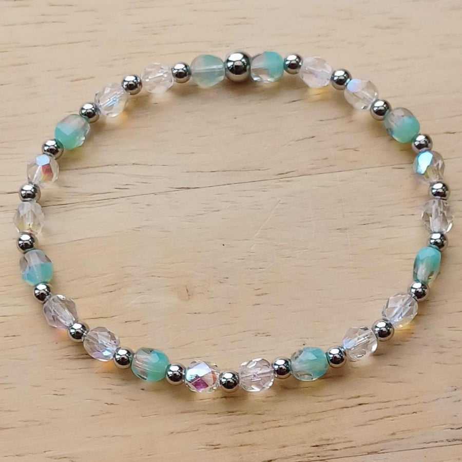Faceted Gemstone White Beaded Anklets Faceted Gemstone White Beaded Anklets