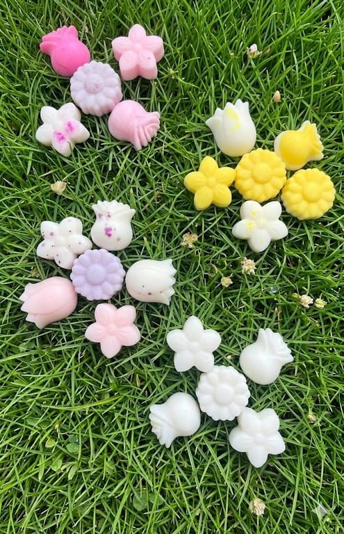 Flower Wax Melts, Highly Scented Vegan Spring,Summer Scents, UK Made 