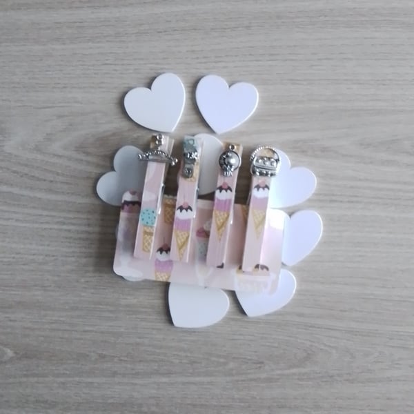 Set 4 Magnetic Pegs, Fridge Magnet, Office Magnet, Ladies, Ice Cream