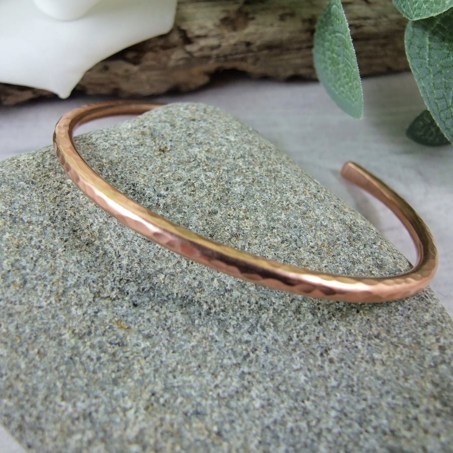 Copper Cuff. Hammered Finish, Size Medium