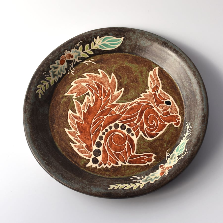 A95 Decorative squirrel plate (Free UK postage)