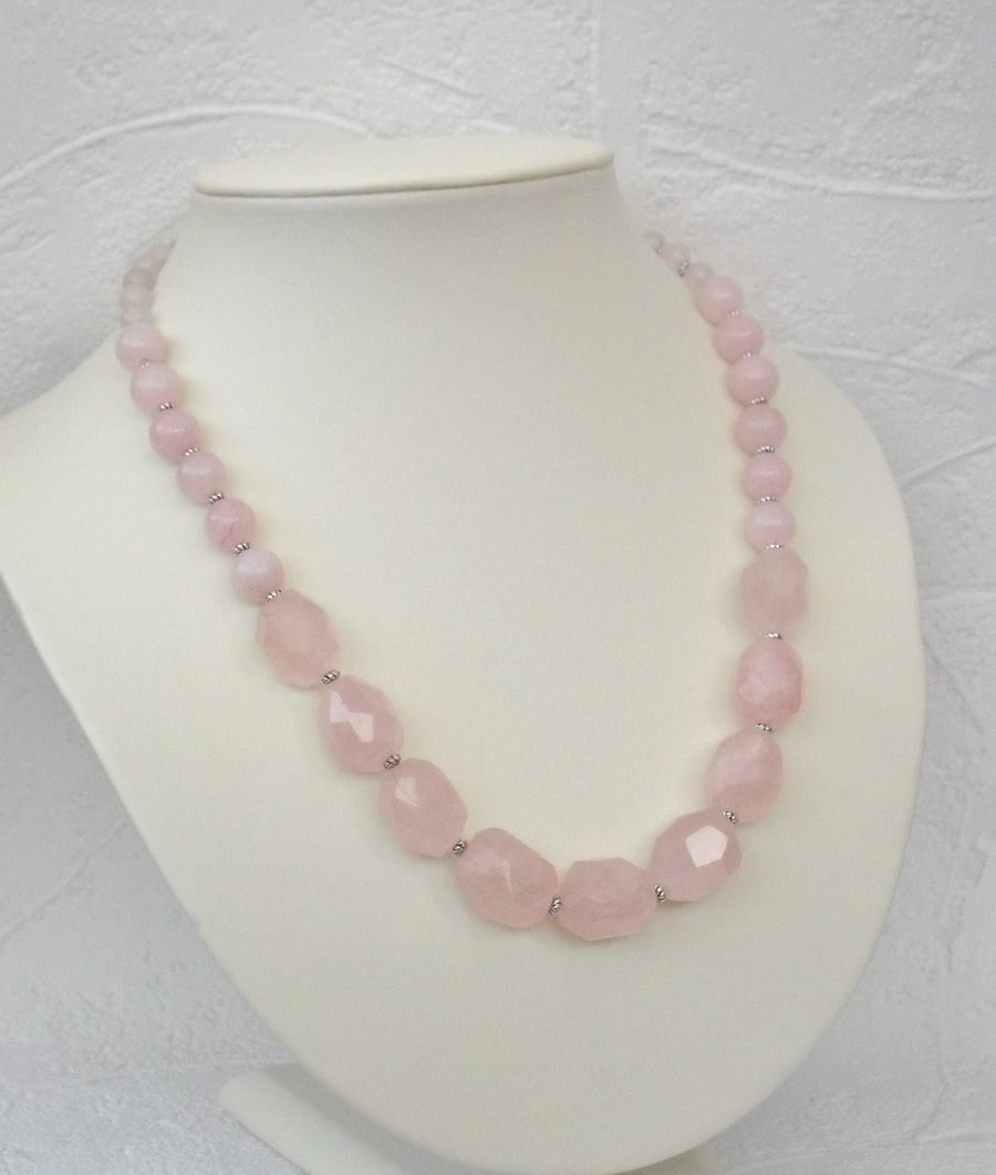 Chunky rose quartz pink necklace