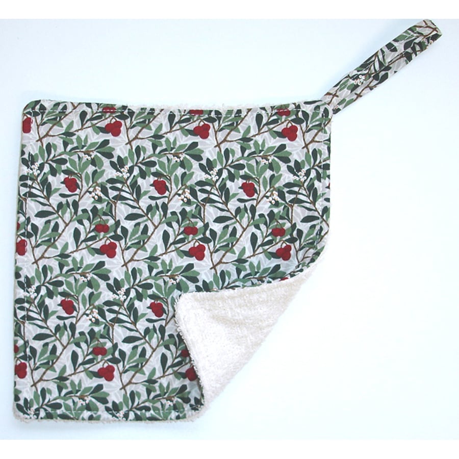 Pot Holder Oven Grab Pad Kitchen Mat William Morris Arbutus Winter Garden