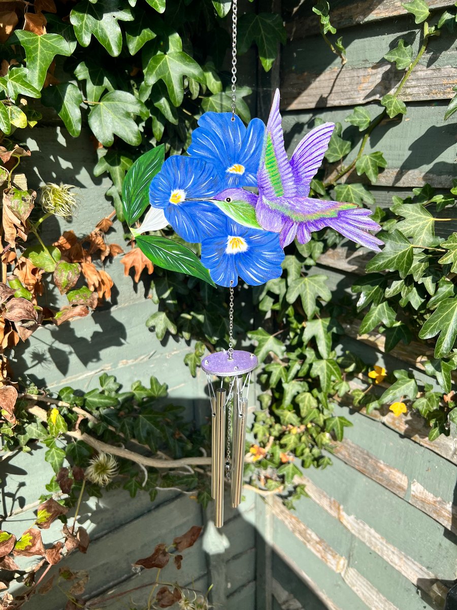 Humming bird wind chime 
