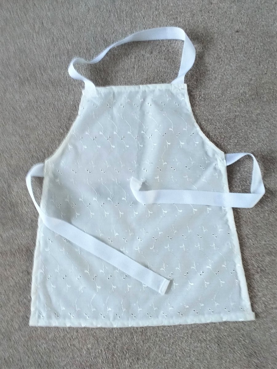 Ivory, Broderie Anglaise,  Apron, age 2-6 approximately