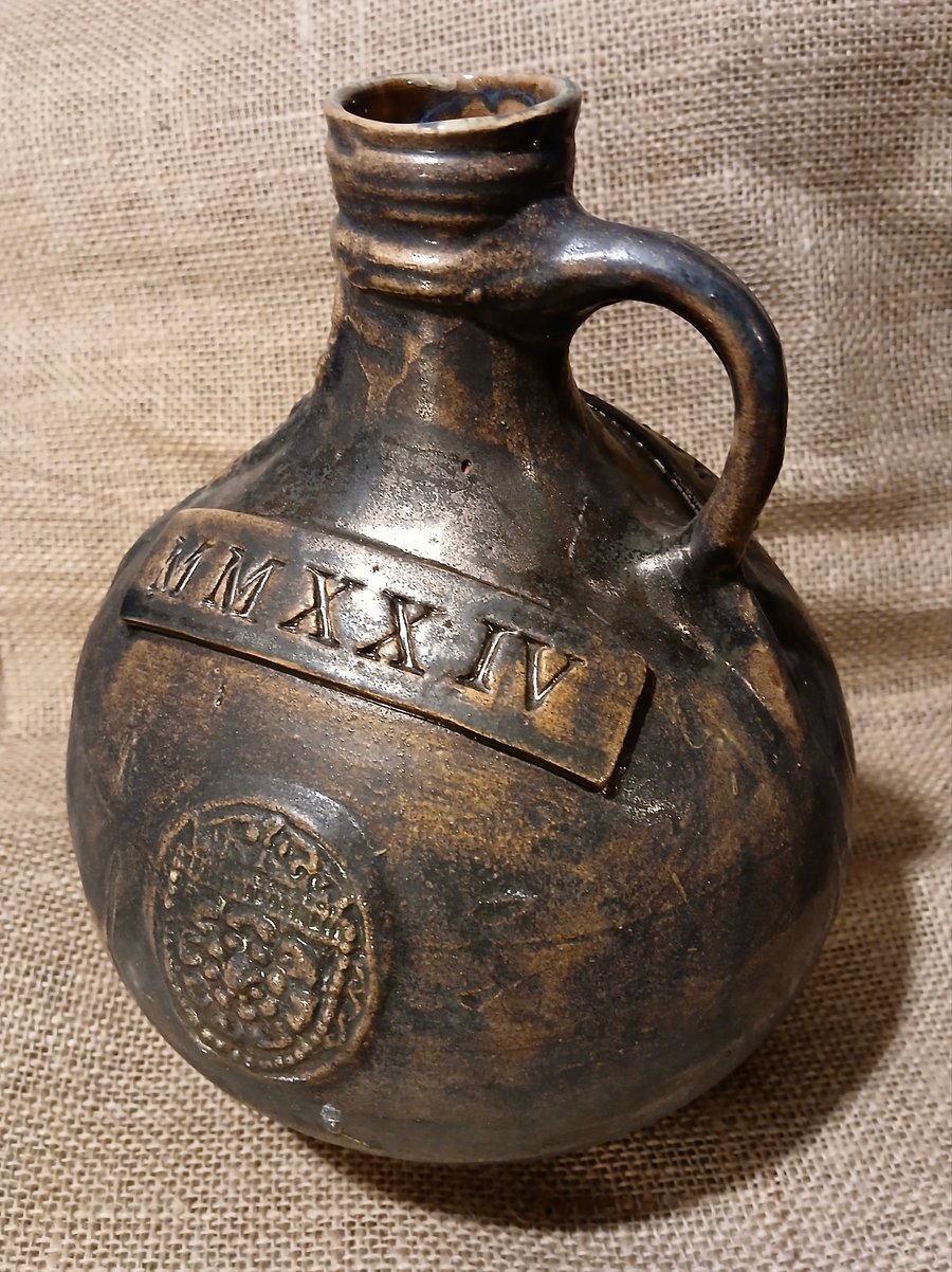 Earthenware Metallic Gold Bellarmine