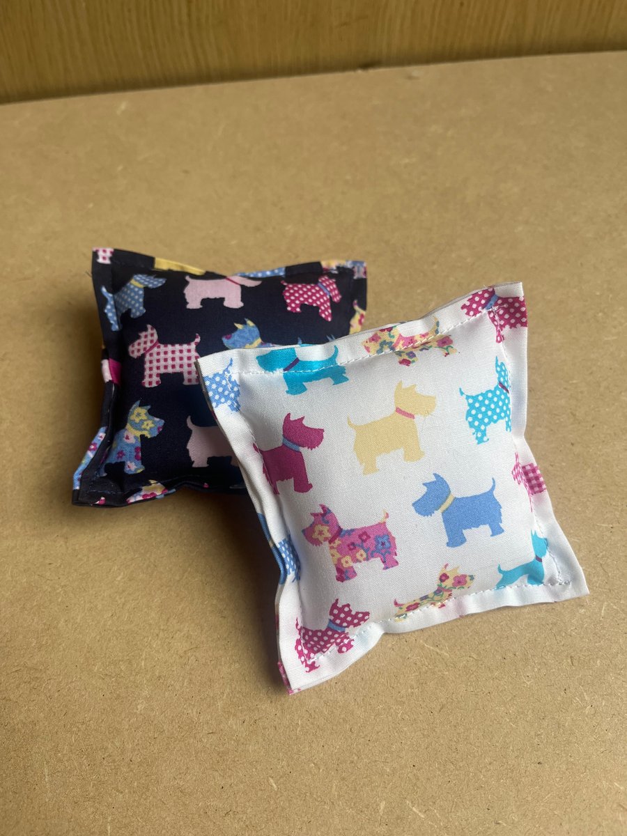 Scottie-dog Pin Cushions