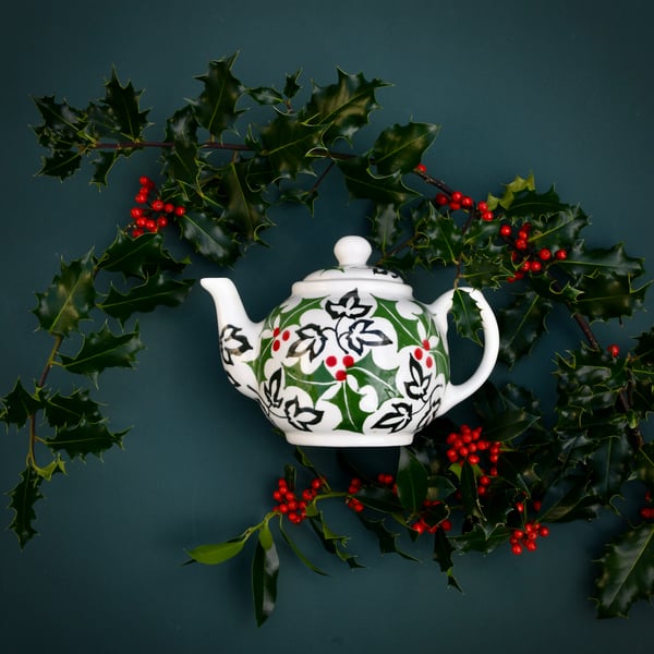 Christmas Holly and Ivy Teapot - Hand Painted