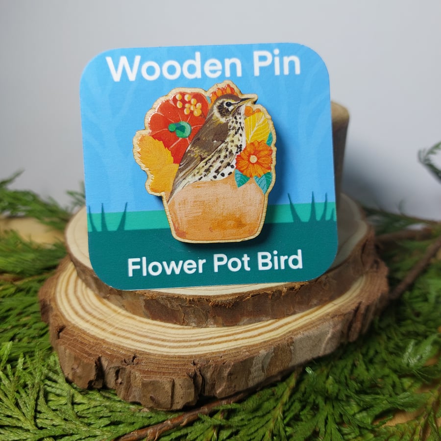 Wooden bird thrush pin badge brooch 