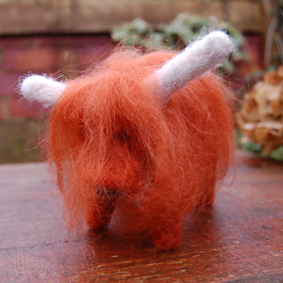 Needlefelt Highland Cow -