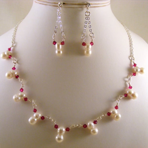 Freshwater Pearl and Crystal Jewellery Set
