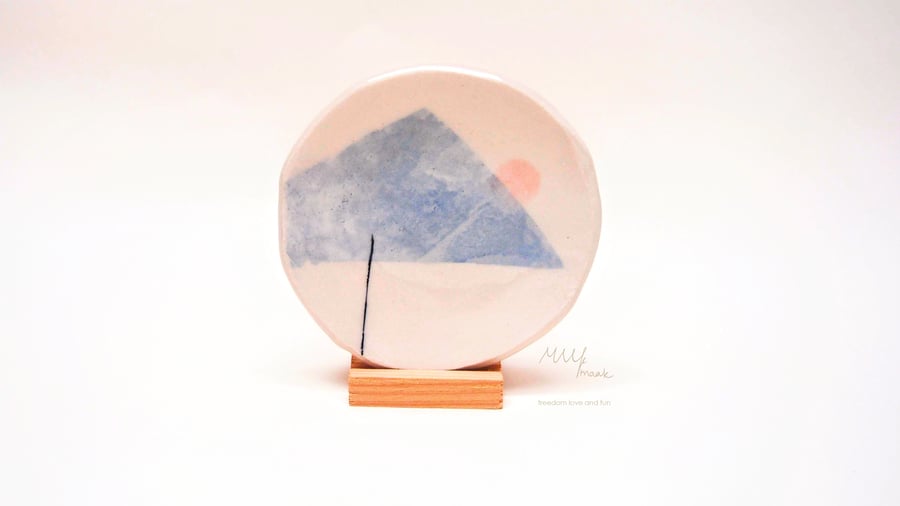 Tiny Mountain, Sun and Ocean Ring Dish c