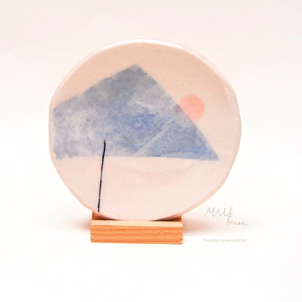 Tiny Mountain, Sun and Ocean Ring Dish c