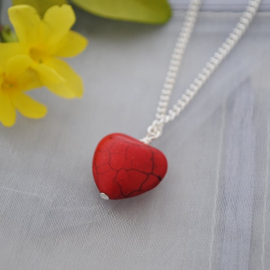 Red heart pendant necklace