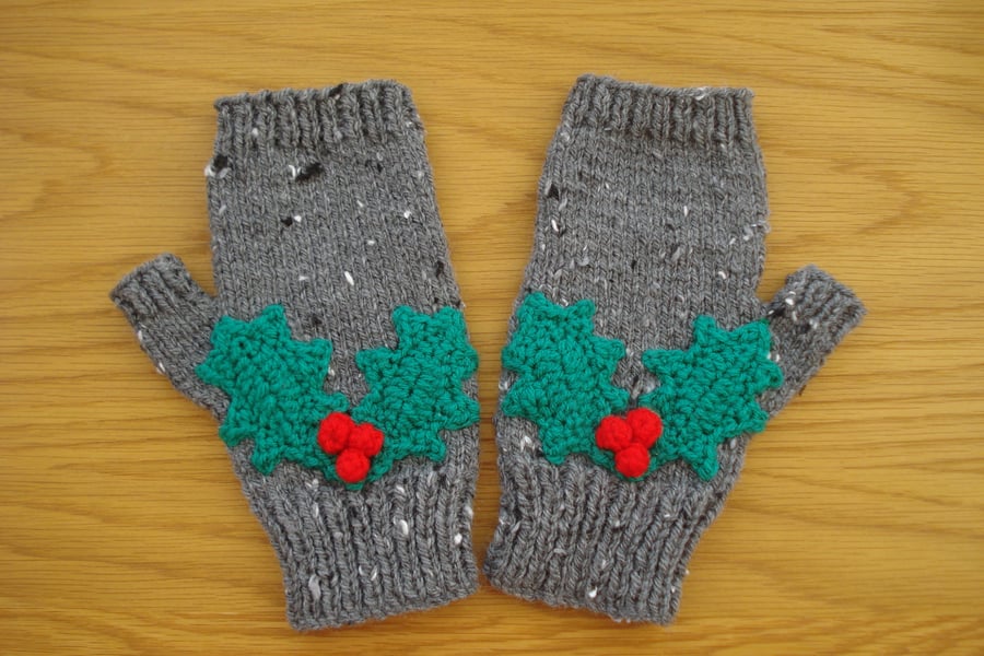 Hand Knitted Dark Grey Fingerless Gloves With Holly Leaves And Red Berries (J20)