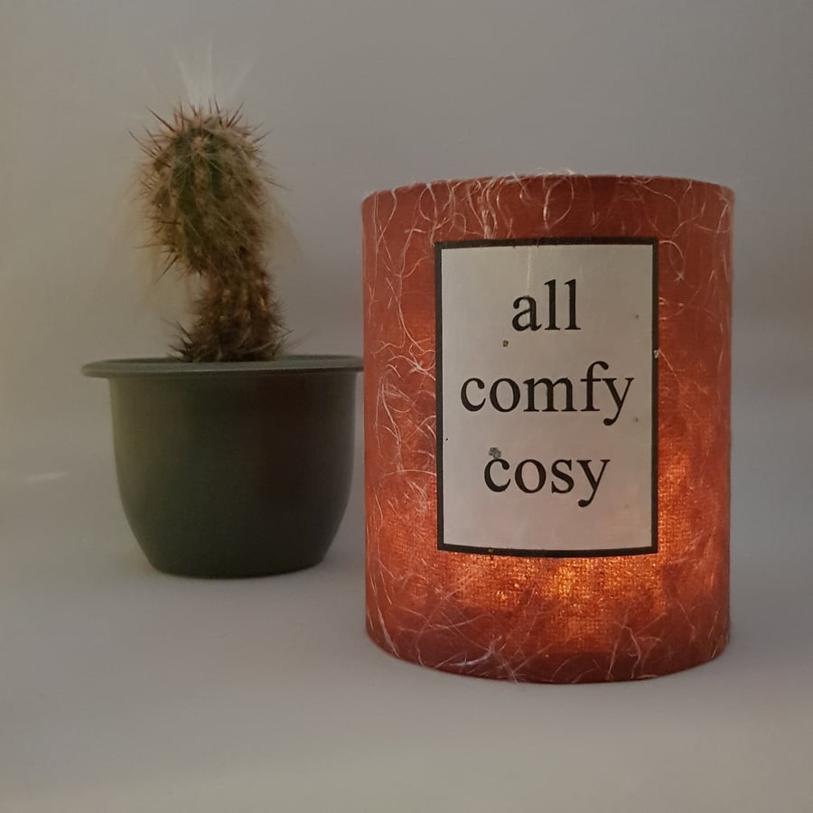 "All Comfy Cosy" lantern with LED candle (Red)