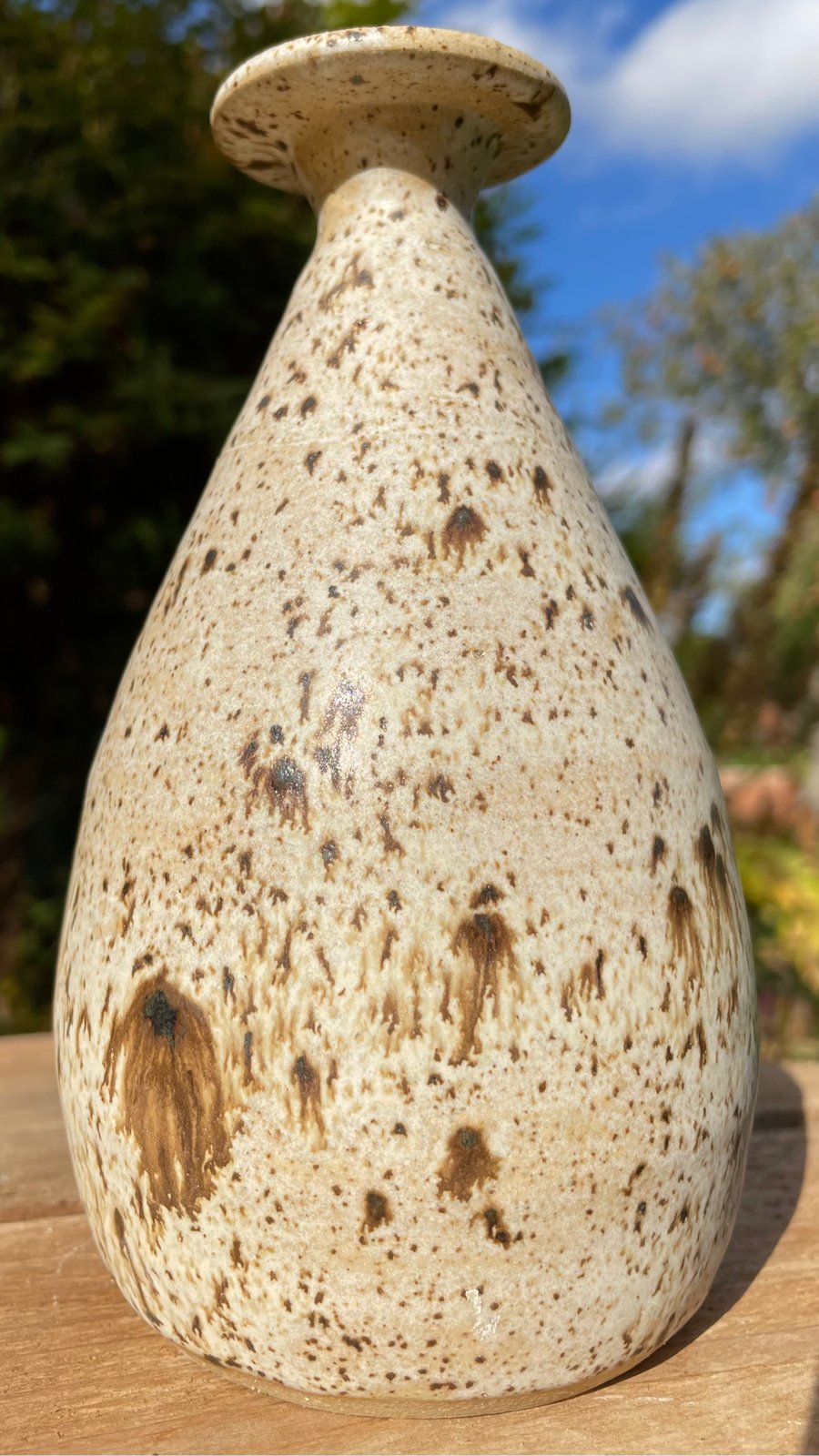 MadeWithMud Jupiter Rain Pot