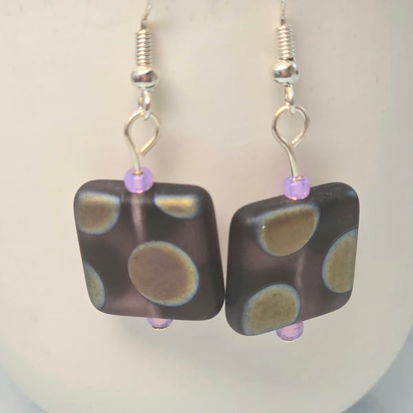 Czech glass very Grape Peacock matt square earrings