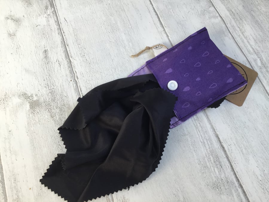 Glasses cleaning cloth and pouch. Purple and black. Keep your glasses sparkling