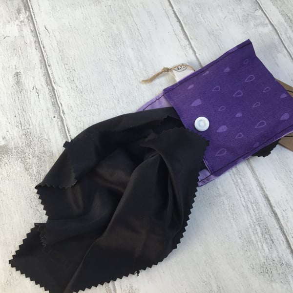 Glasses cleaning cloth and pouch. Purple and black. Keep your glasses sparkling