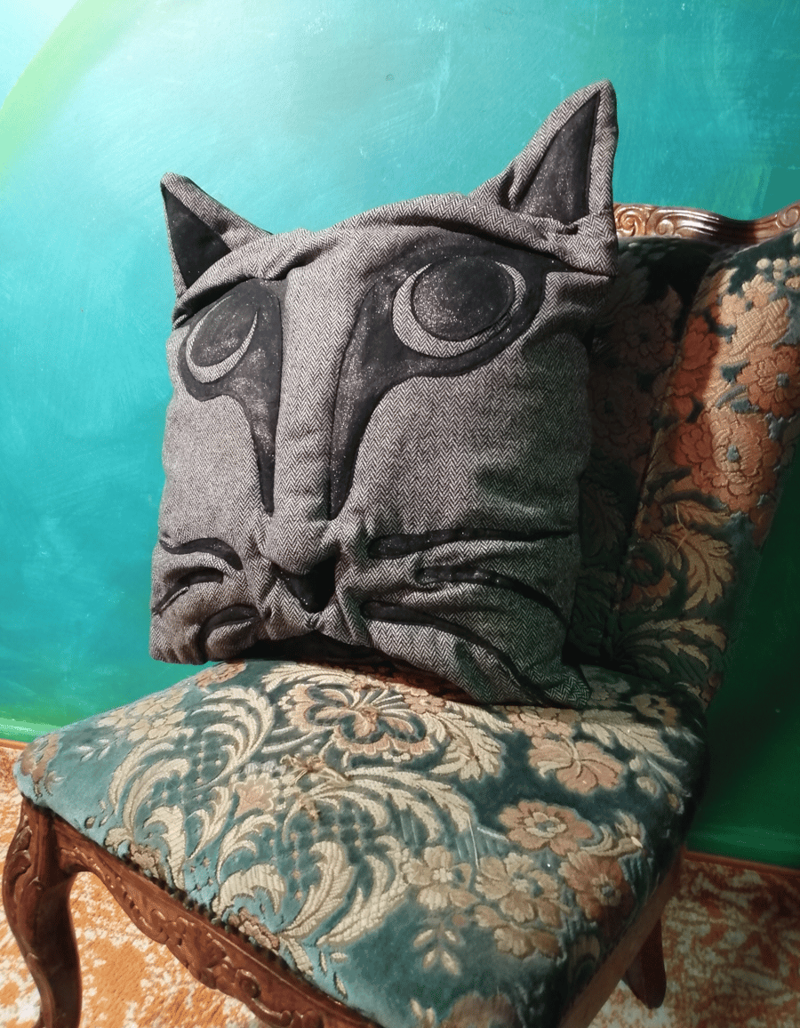 Crump the Cat cat face cushions