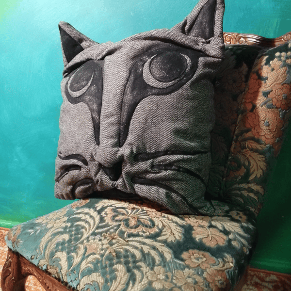 Crump the Cat cat face cushions