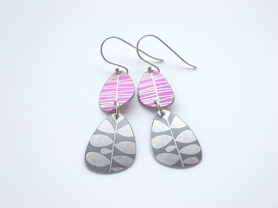 Pebble shaped mid century style drop leaf earrings in pink