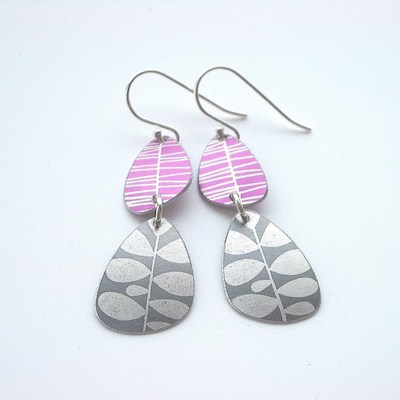 Pebble shaped mid century style drop leaf earrings in pink