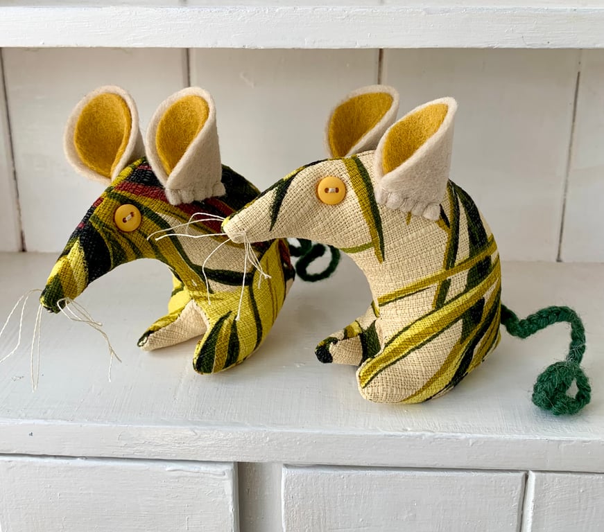 Spike the  Retro Mouse 