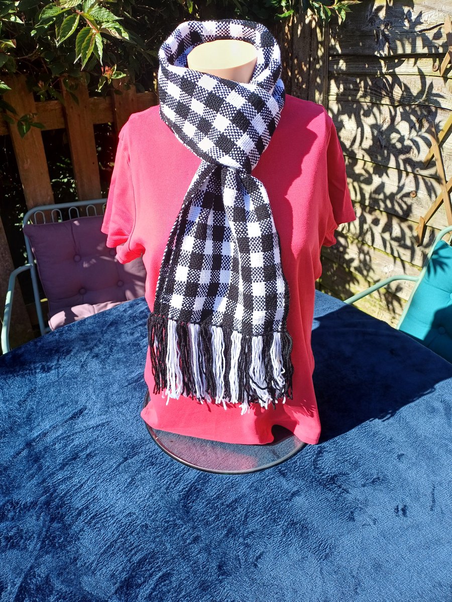 Eye Catching Hand Woven Black and White Checkered Scarf