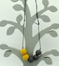 Felted bead necklace in grey and yellow wool - Image 3