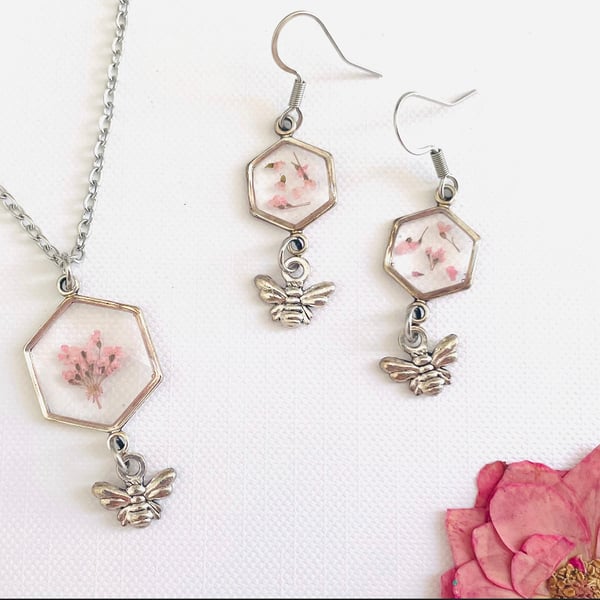 Bee necklace and earrings cheap set