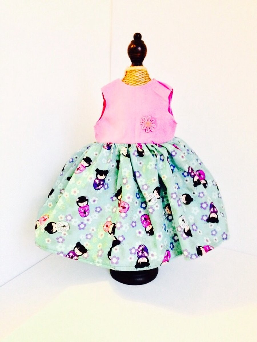 Special Offer - Japanese print dress to fit a 42cm doll