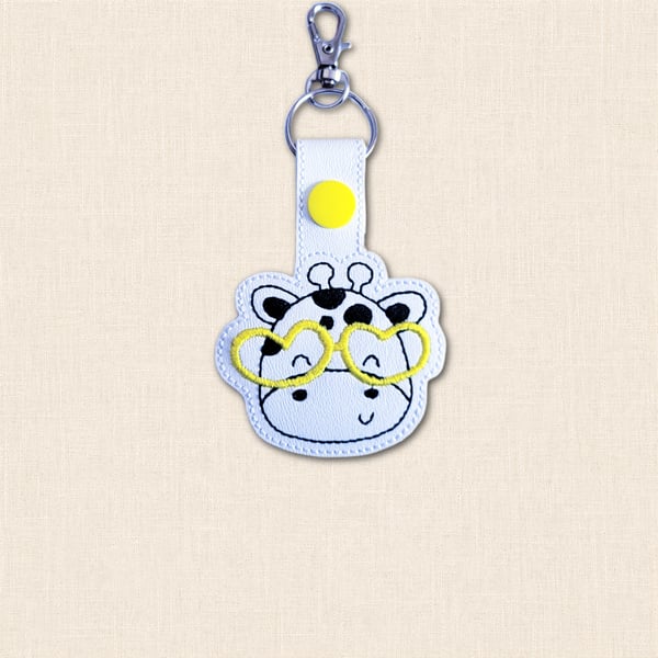 Kawaii Giraffe Keyring - Embroidered Animal Bag Charm with Glasses