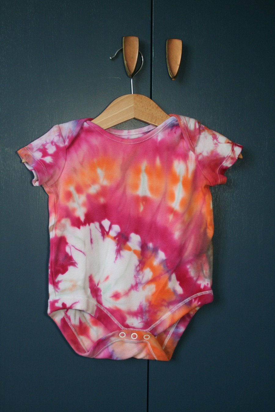 6-9 months Hot pink and orange Short Sleeved Vest