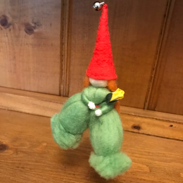  Felt Elf. (389)