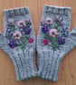 Knitted Grey Gloves With Hand Embroidered Flowers (J180)