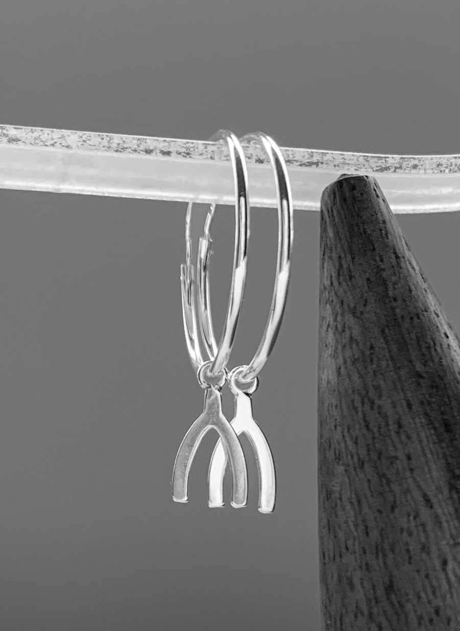 Hoop earrings with wishbone charm, pair.