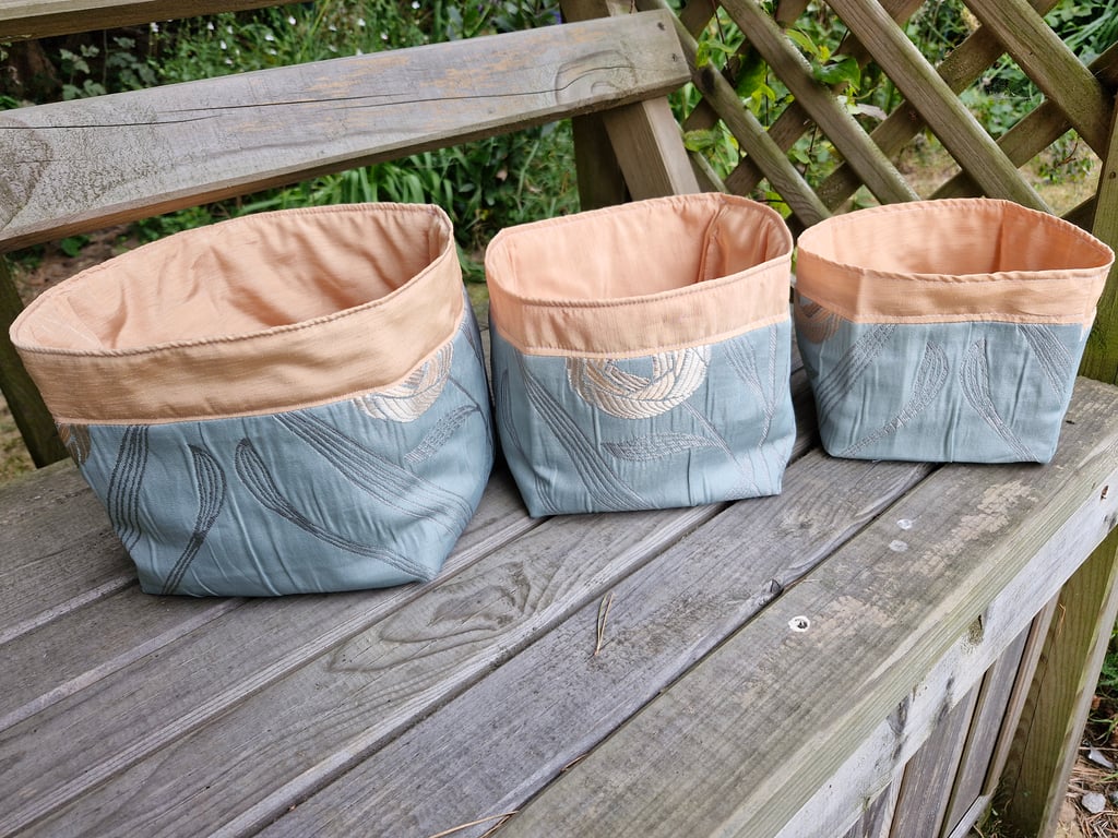 Set of 3 Blue and gold storage cubes