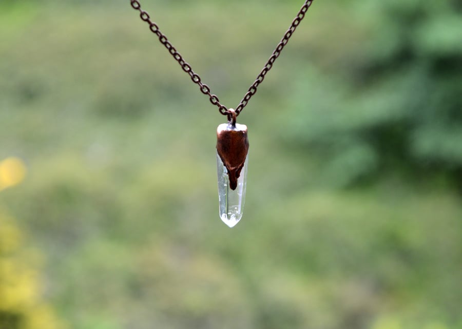 Quartz and copper necklace